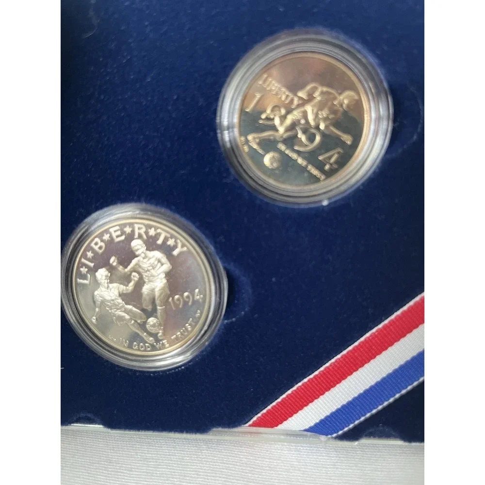 1994 World Cup 2-Coin Special Edition Collector's Set - Silver $1 and Clad 50C